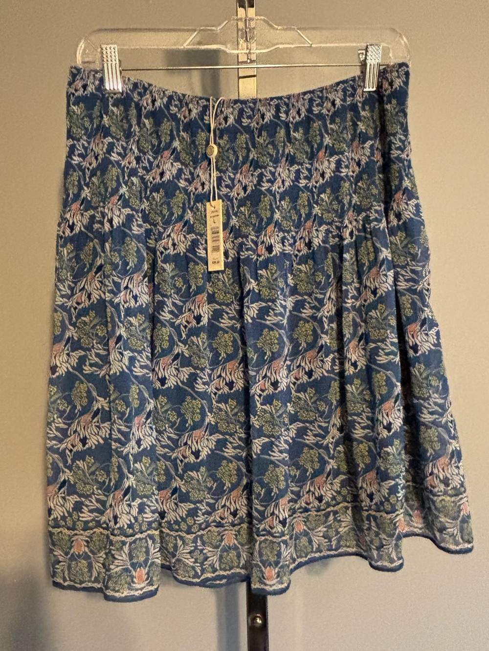 Max Studio Skirt Blue Floral Pull On Smocked Waist Tiered Lined Large